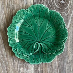 Majolica Wedgwood Green Cabbage Leaf Decorative Plate